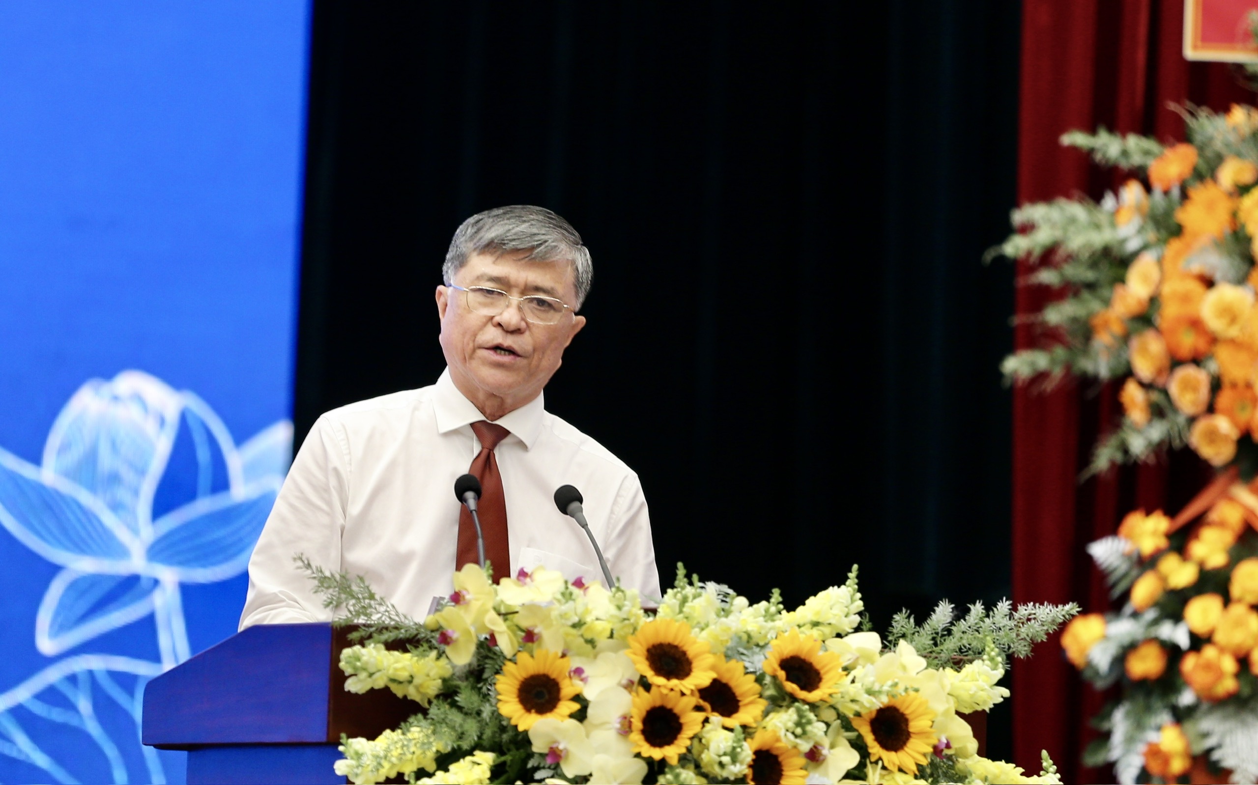 TP HCM: Vinh danh 14 nh&agrave; gi&aacute;o ưu t&uacute; v&agrave; trao tặng Giải thưởng V&otilde; Trường Toản năm 2024- Ảnh 2.