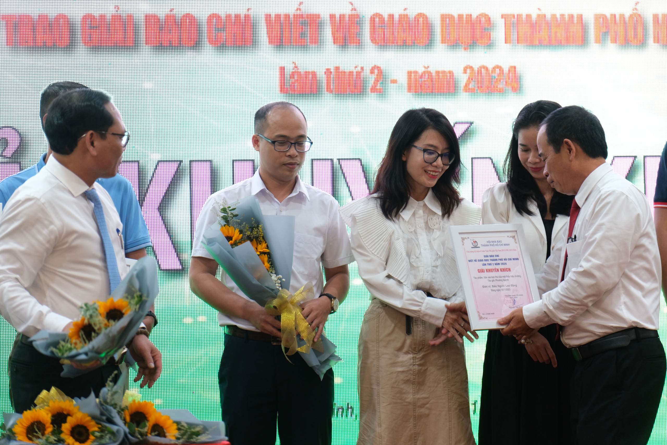 B&aacute;o Người Lao Động đoạt hai giải b&aacute;o ch&iacute; viết về gi&aacute;o dục TP HCM- Ảnh 1.