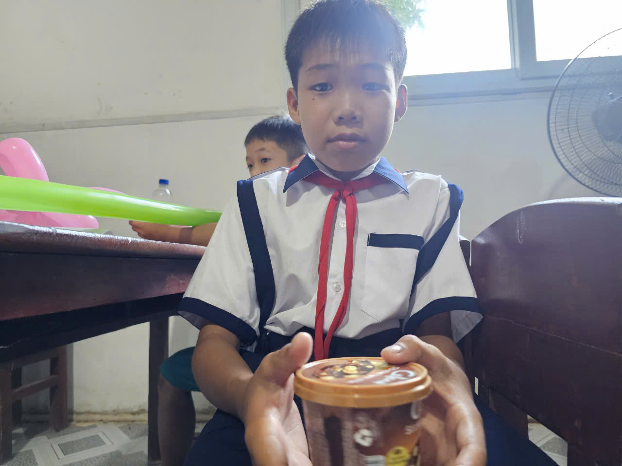 NGHĨA TÌNH TP HCM, VÌ BIỂN ĐẢO THÂN YÊU(*): Thầy giáo "quân hàm xanh"- Ảnh 10.