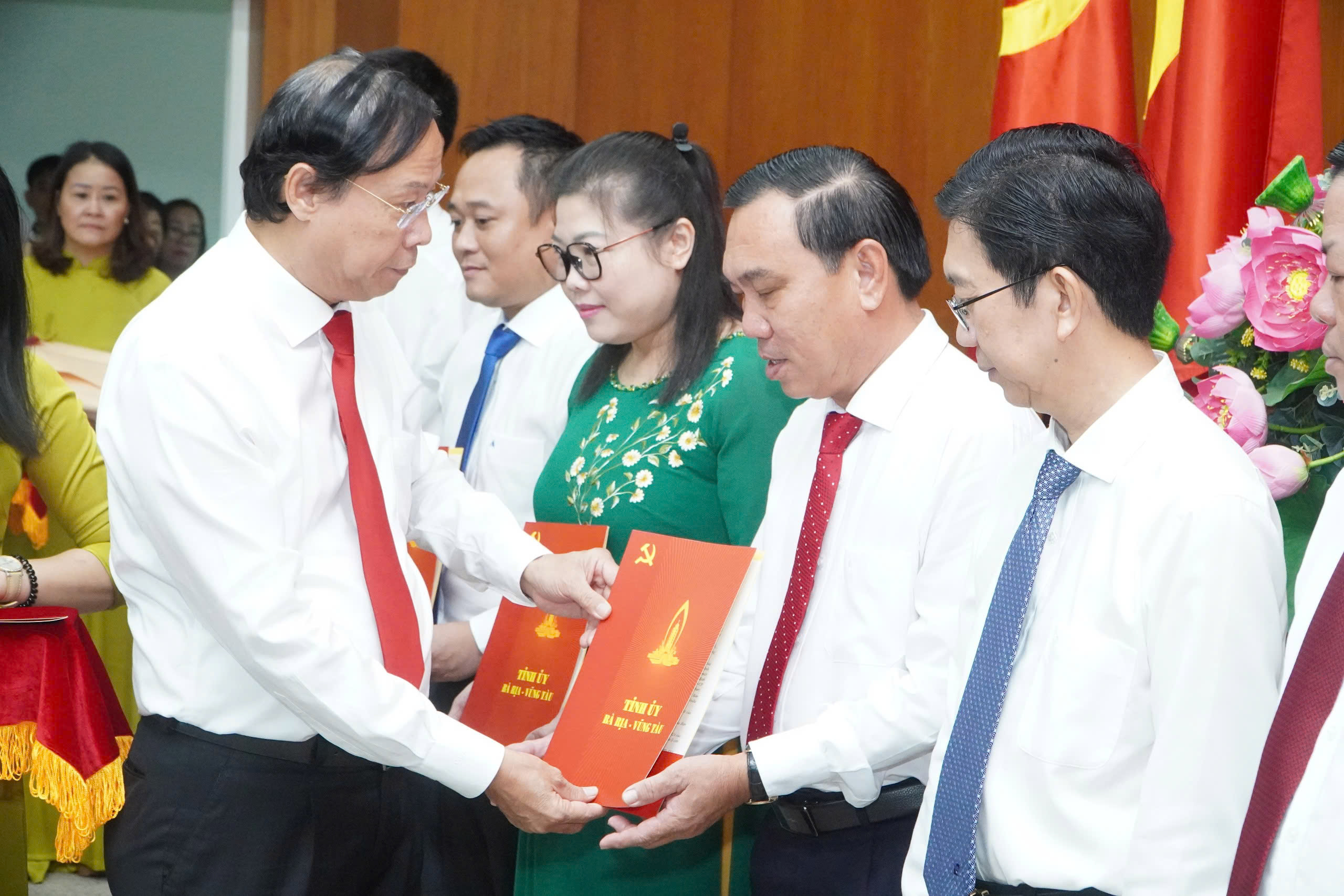 Điều động, bổ nhiệm nhiều c&aacute;n bộ chủ chốt ở B&agrave; Rịa - Vũng T&agrave;u- Ảnh 1.
