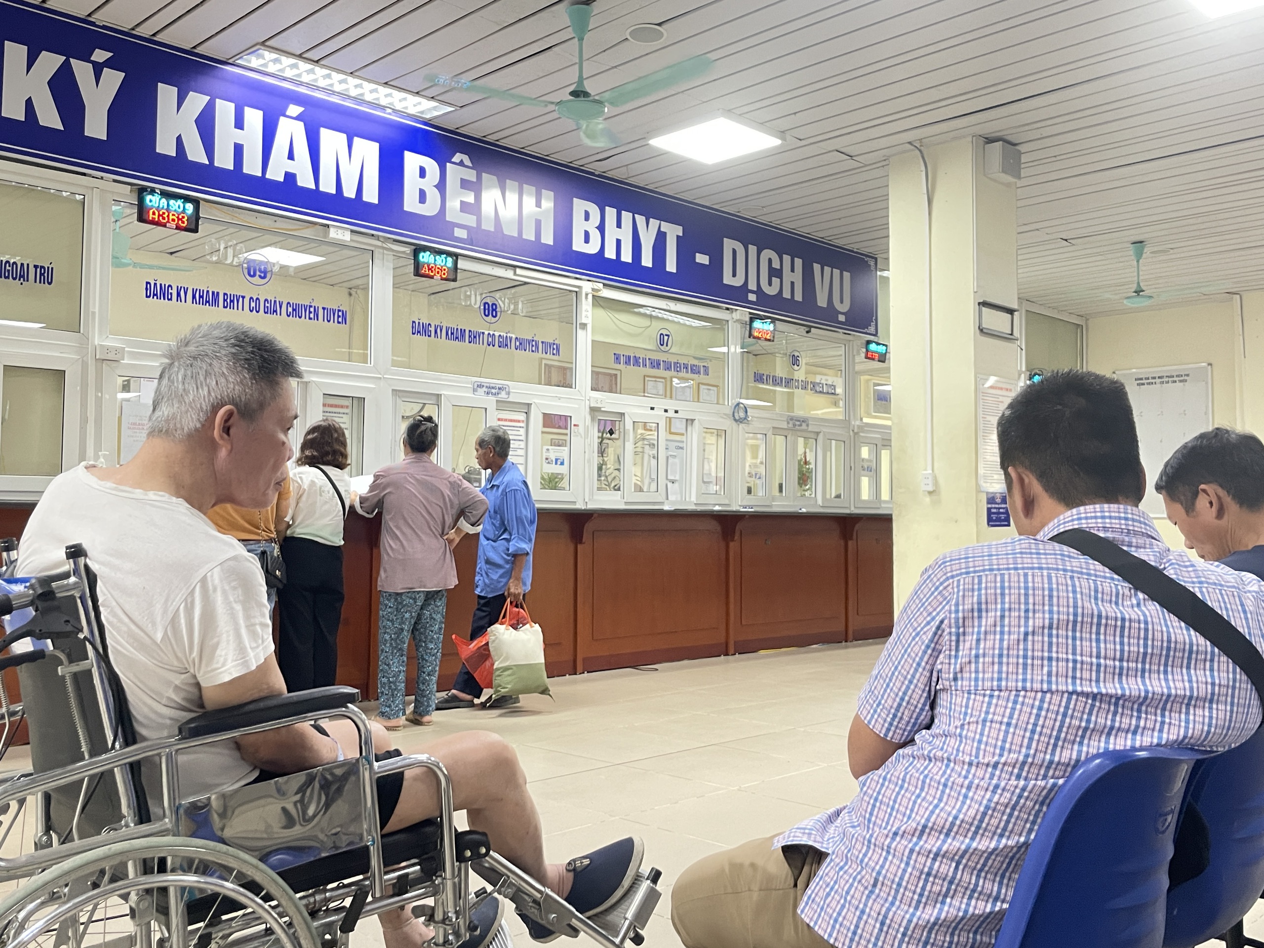 Loạt ch&iacute;nh s&aacute;ch BHYT ảnh hưởng h&agrave;ng triệu người được đề nghị sửa thế n&agrave;o?- Ảnh 2.