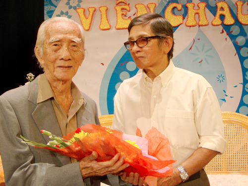 Cố NSND Viễn Ch&acirc;u (tr&aacute;i)Ảnh: THANH HIỆP