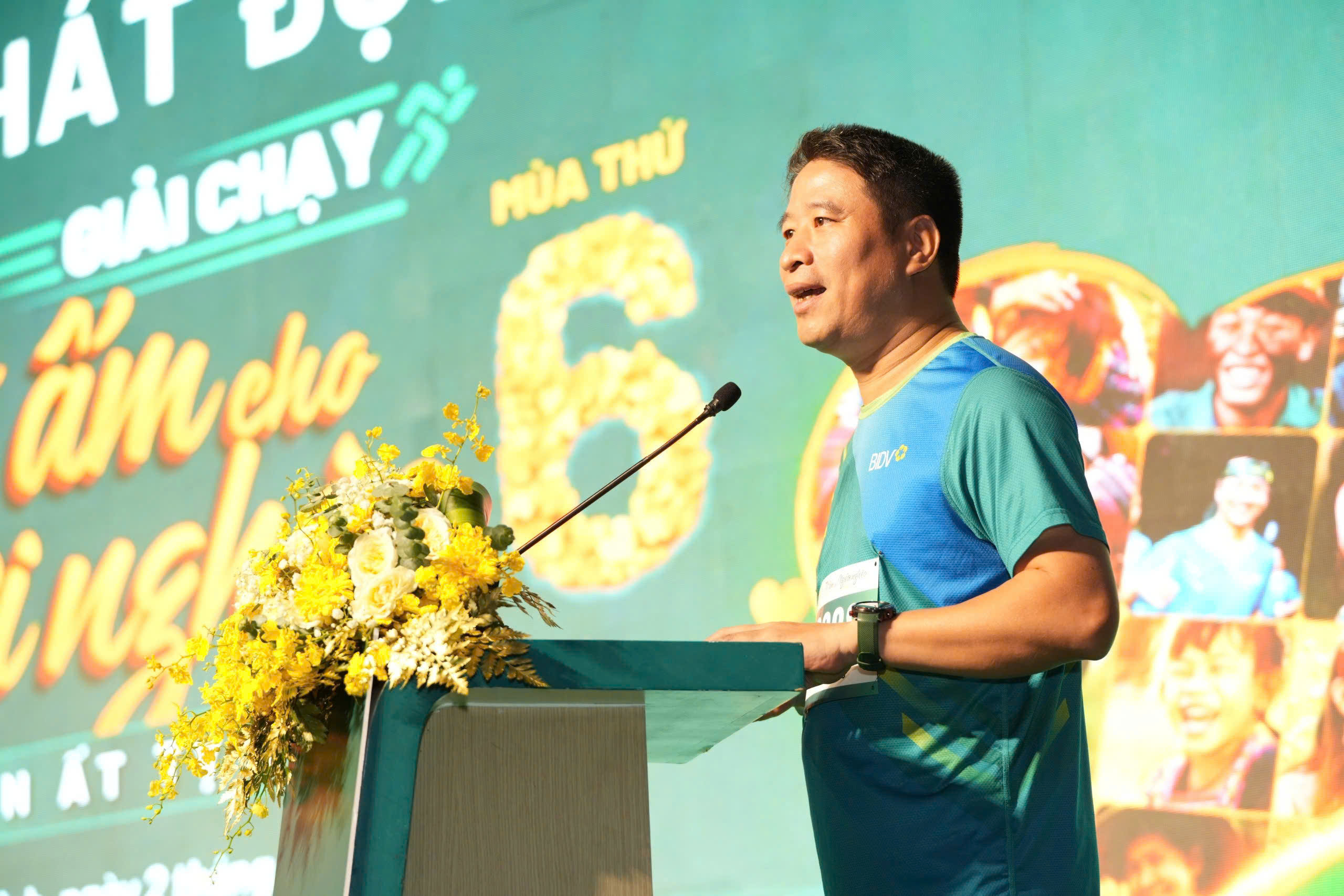 &Ocirc;ng Trần Phương, Ph&oacute; Tổng Gi&aacute;m đốc, Chủ tịch C&ocirc;ng đo&agrave;n BIDV, Trưởng Ban Tổ chức Giải chạy ph&aacute;t biểu khai mạc