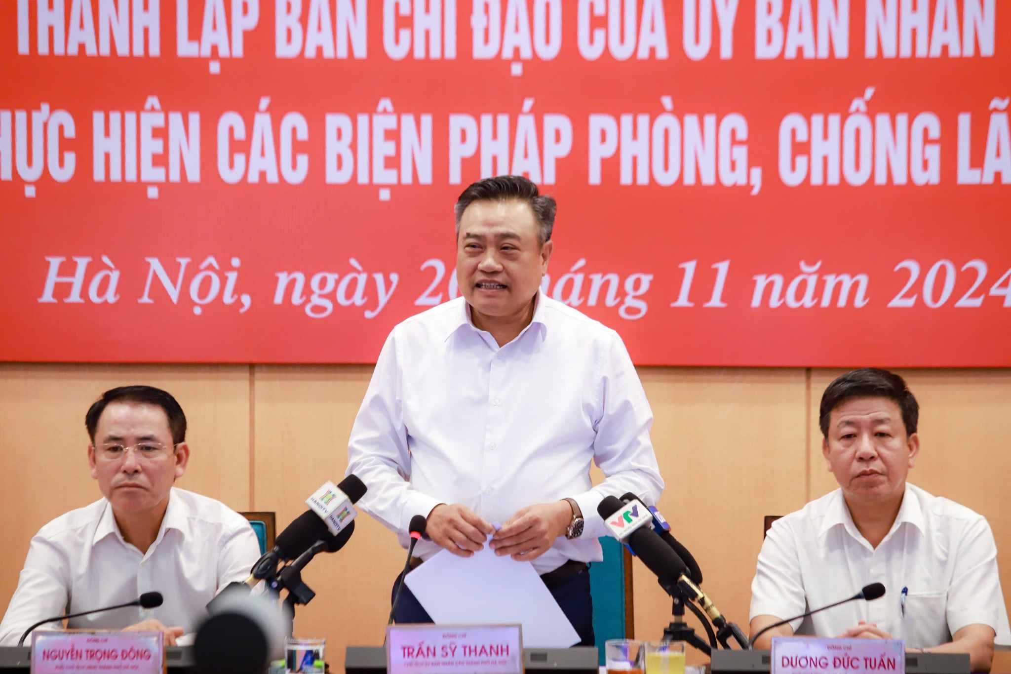 Chủ tịch H&agrave; Nội Trần Sỹ Thanh l&agrave;m Trưởng Ban chỉ đạo ph&ograve;ng chống l&atilde;ng ph&iacute;- Ảnh 1.