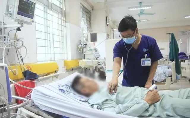 Ăn củ ấu tàu để tăng sức khoẻ, người đàn ông ngất xỉu- Ảnh 1.