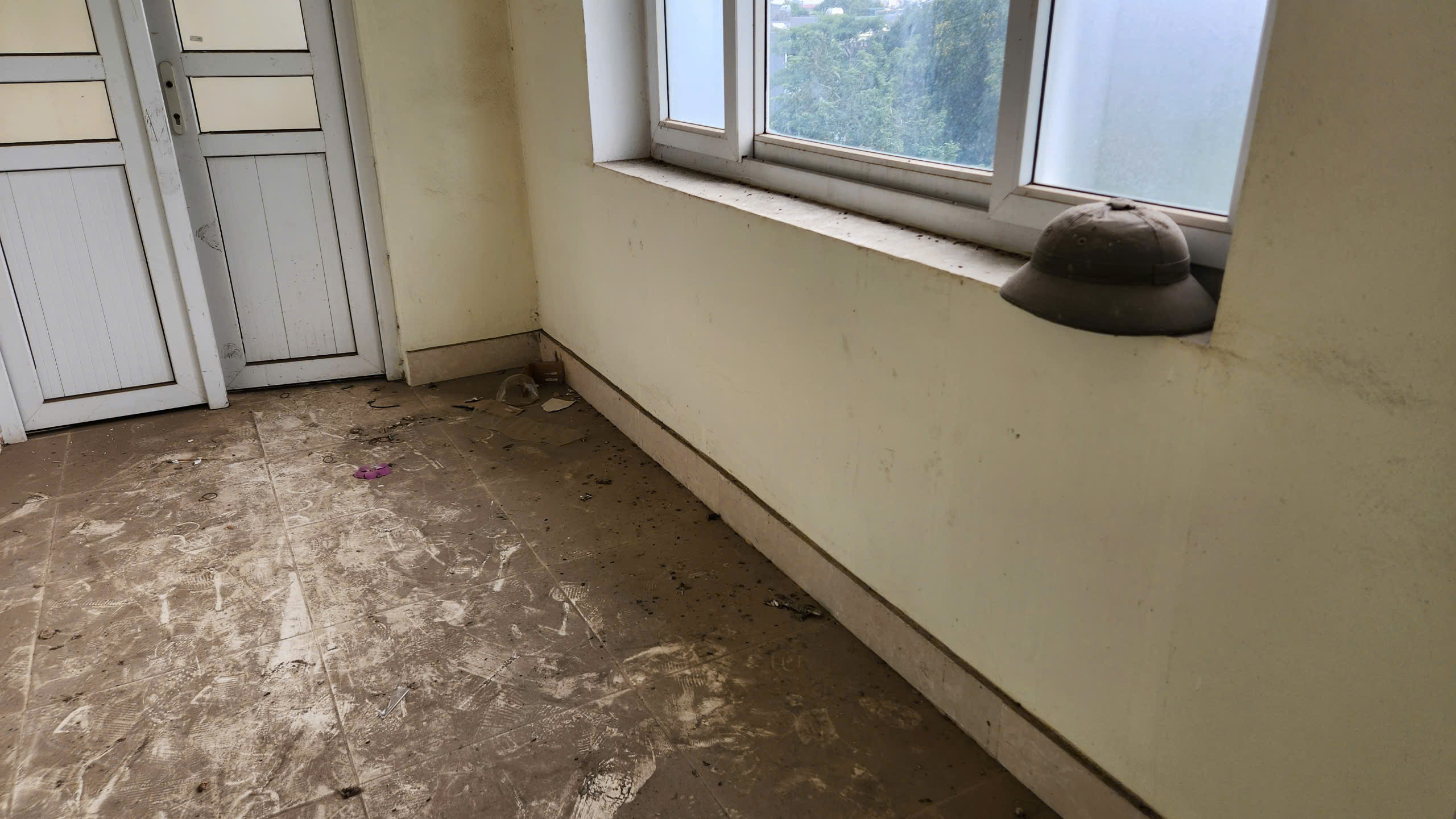 Ph&ograve;ng kh&aacute;m bỏ hoang tr&ecirc;n khu "đất v&agrave;ng" hơn 8.000 m2 ở TP Thanh H&oacute;a- Ảnh 5.