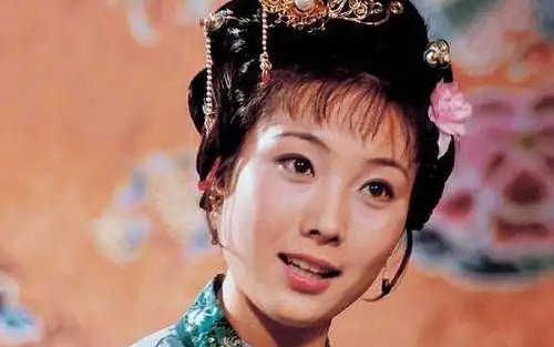 Mỹ nhân "Hồng lâu mộng" rời trần thế