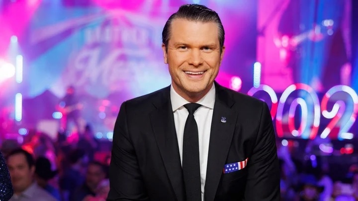 &Ocirc;ng Pete Hegseth l&agrave; người dẫn chương tr&igrave;nh "Fox & Friends Weekend" của đ&agrave;i Fox News. Ảnh: Fox News