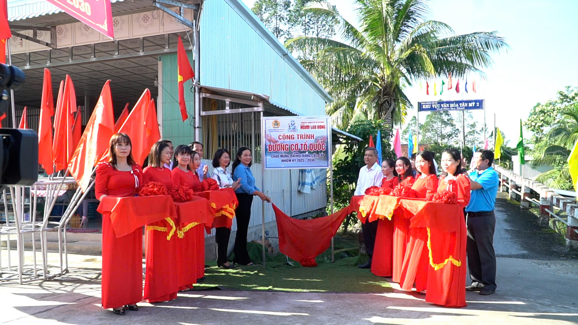 Kh&aacute;nh th&agrave;nh c&ocirc;ng tr&igrave;nh 