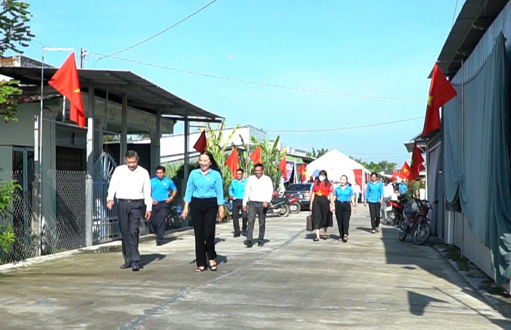 Kh&aacute;nh th&agrave;nh c&ocirc;ng tr&igrave;nh 