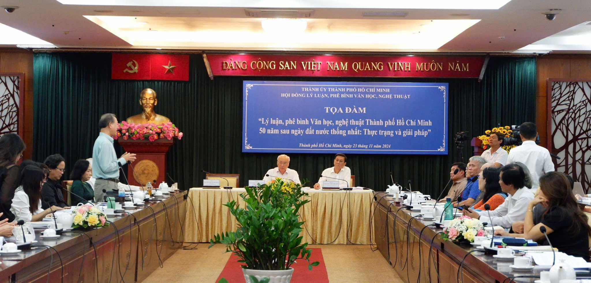 Hướng đến những tác phẩm Lý luận phê bình Văn học nghệ thuật sắc nét- Ảnh 2.