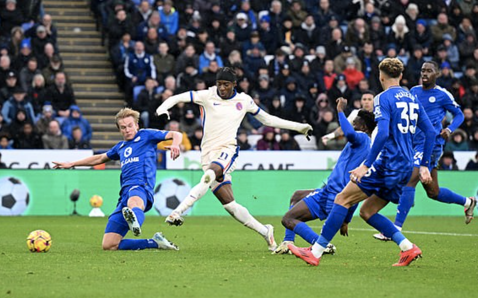 HLV Maresca gieo sầu đội b&oacute;ng cũ, Chelsea thắng Leicester giữ vững Top 3- Ảnh 3.