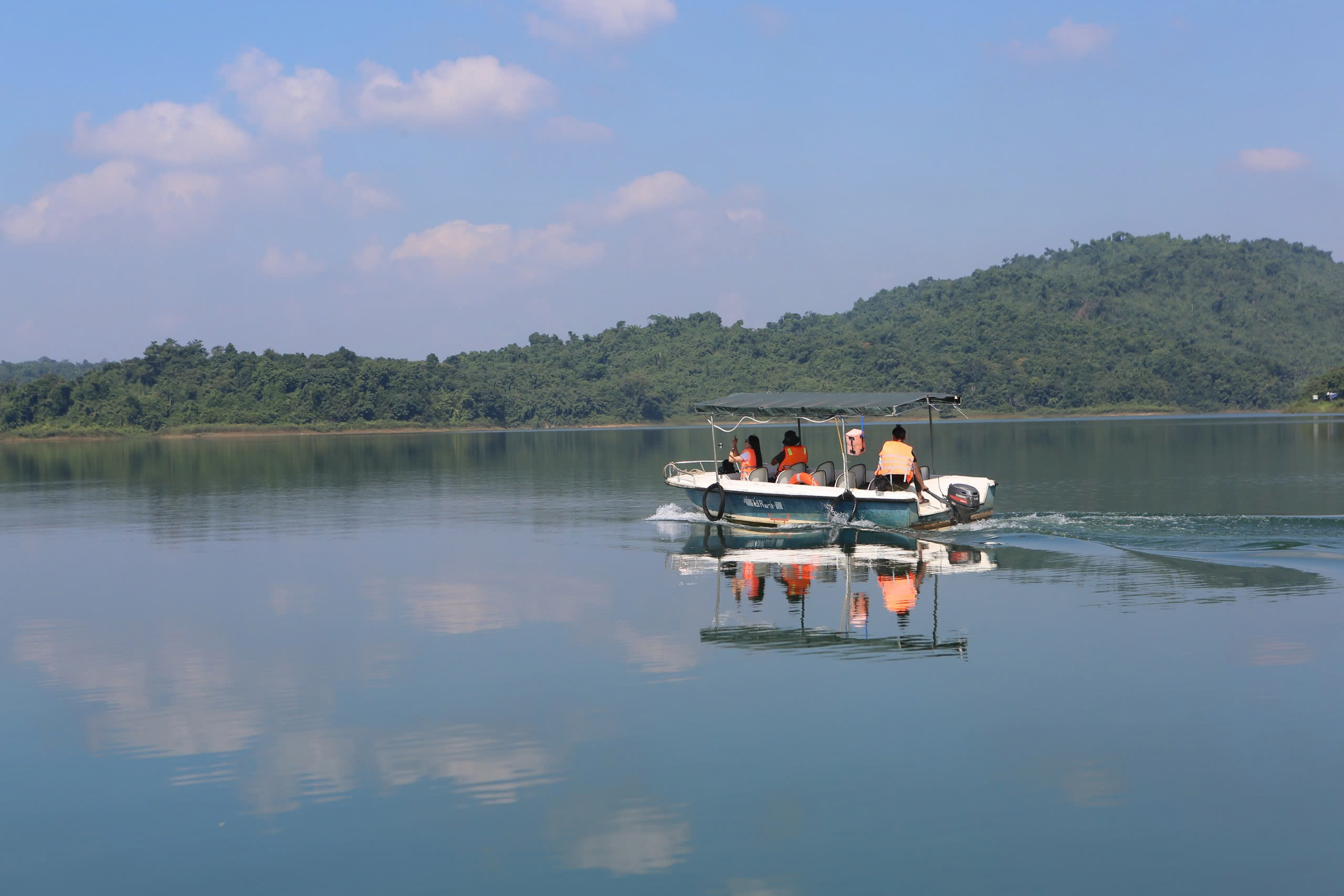 Vẻ đẹp hoang sơ, kỳ vĩ của "Hạ Long trên cạn" ở xứ Thanh- Ảnh 8.