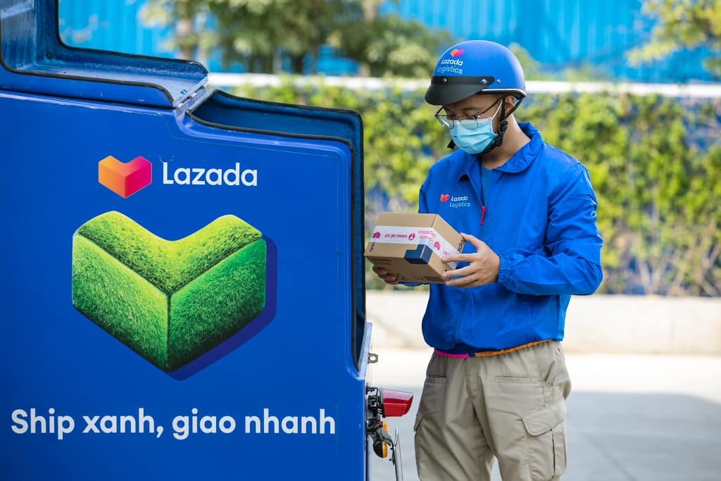 Lazada l&agrave; một trong số kh&ocirc;ng nhiều nền tảng thương mại điện tử triển khai giải ph&aacute;p đ&oacute;ng g&oacute;i tiết kiệm, giảm r&aacute;c thải nhựaẢnh: CHI NGUYỄN