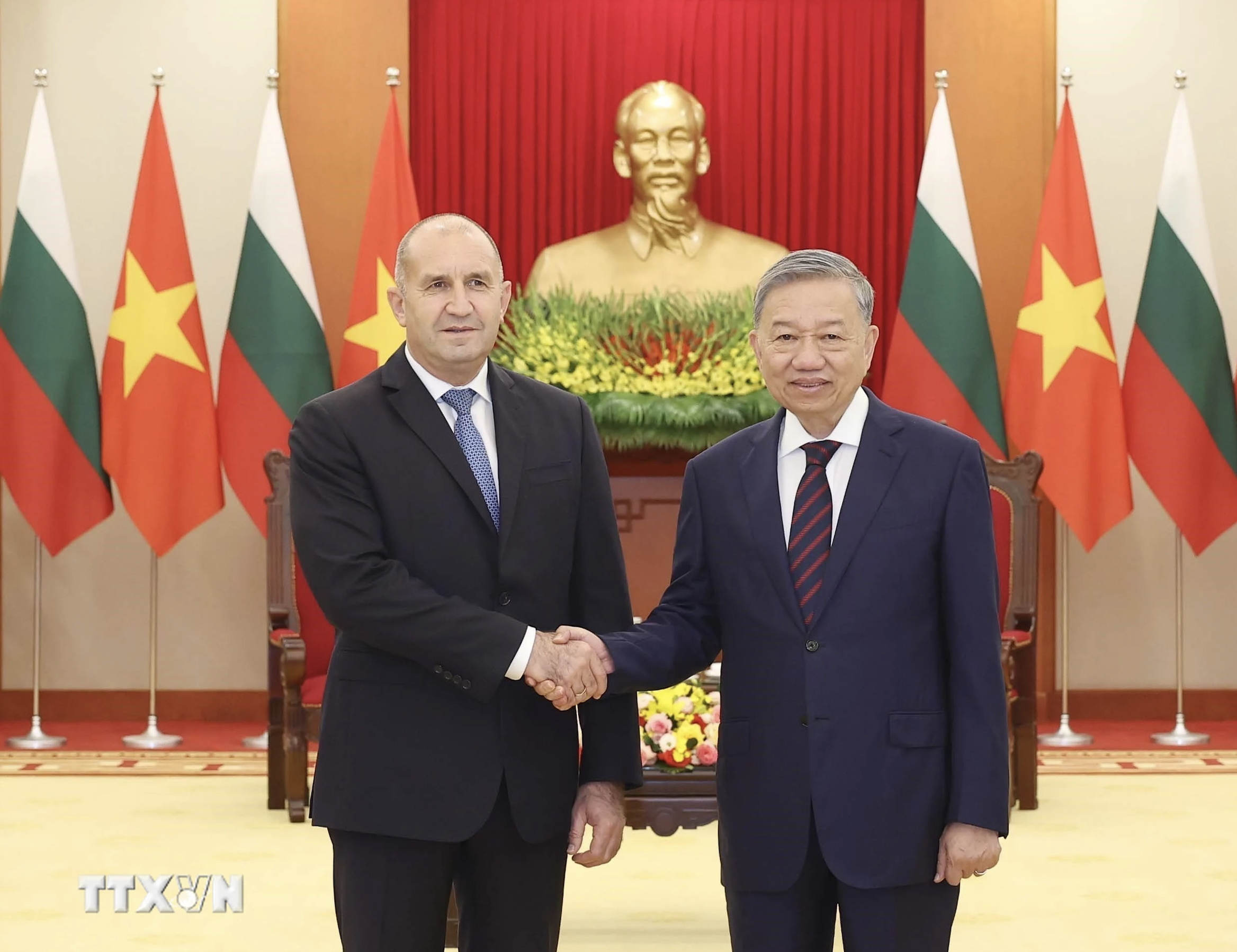 Tổng B&iacute; thư: Việt Nam sẵn s&agrave;ng l&agrave; cầu nối giữa Bulgaria với c&aacute;c nước Đ&ocirc;ng Nam &Aacute;- Ảnh 1.