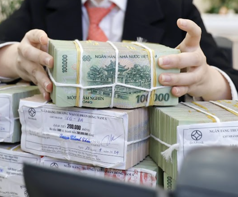 L&atilde;i suất h&ocirc;m nay 25-11: Một ng&acirc;n h&agrave;ng bất ngờ đi ngược xu hướng- Ảnh 1.