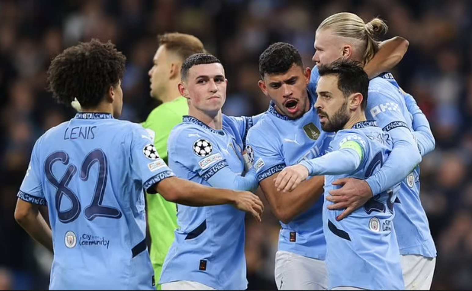 Pep Guardiola tự g&acirc;y thương t&iacute;ch khi Man City chưa tho&aacute;t khỏi khủng hoảng- Ảnh 2.