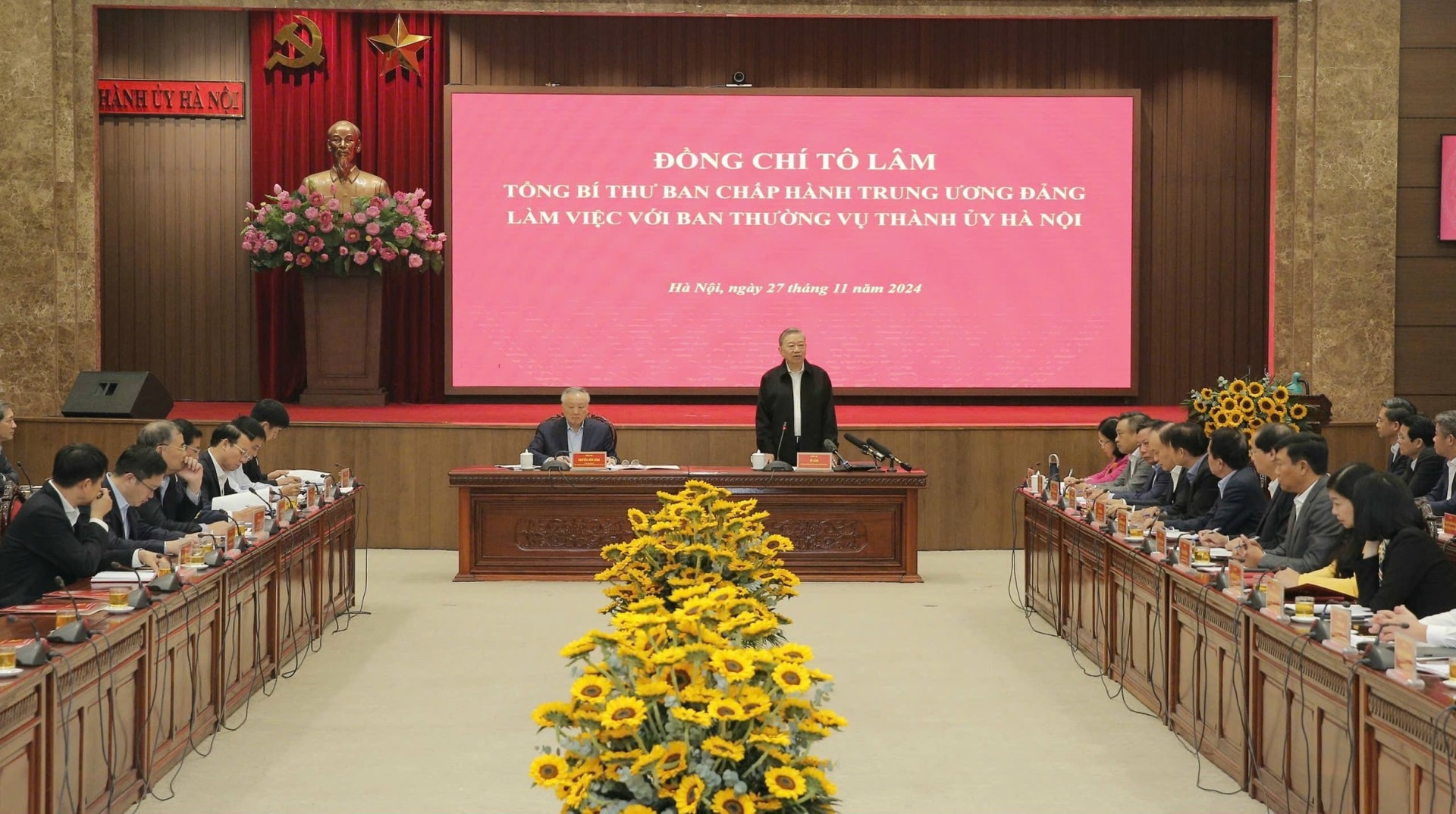 H&igrave;nh ảnh Tổng B&iacute; thư T&ocirc; L&acirc;m l&agrave;m việc với Ban Thường vụ Th&agrave;nh ủy H&agrave; Nội- Ảnh 3.