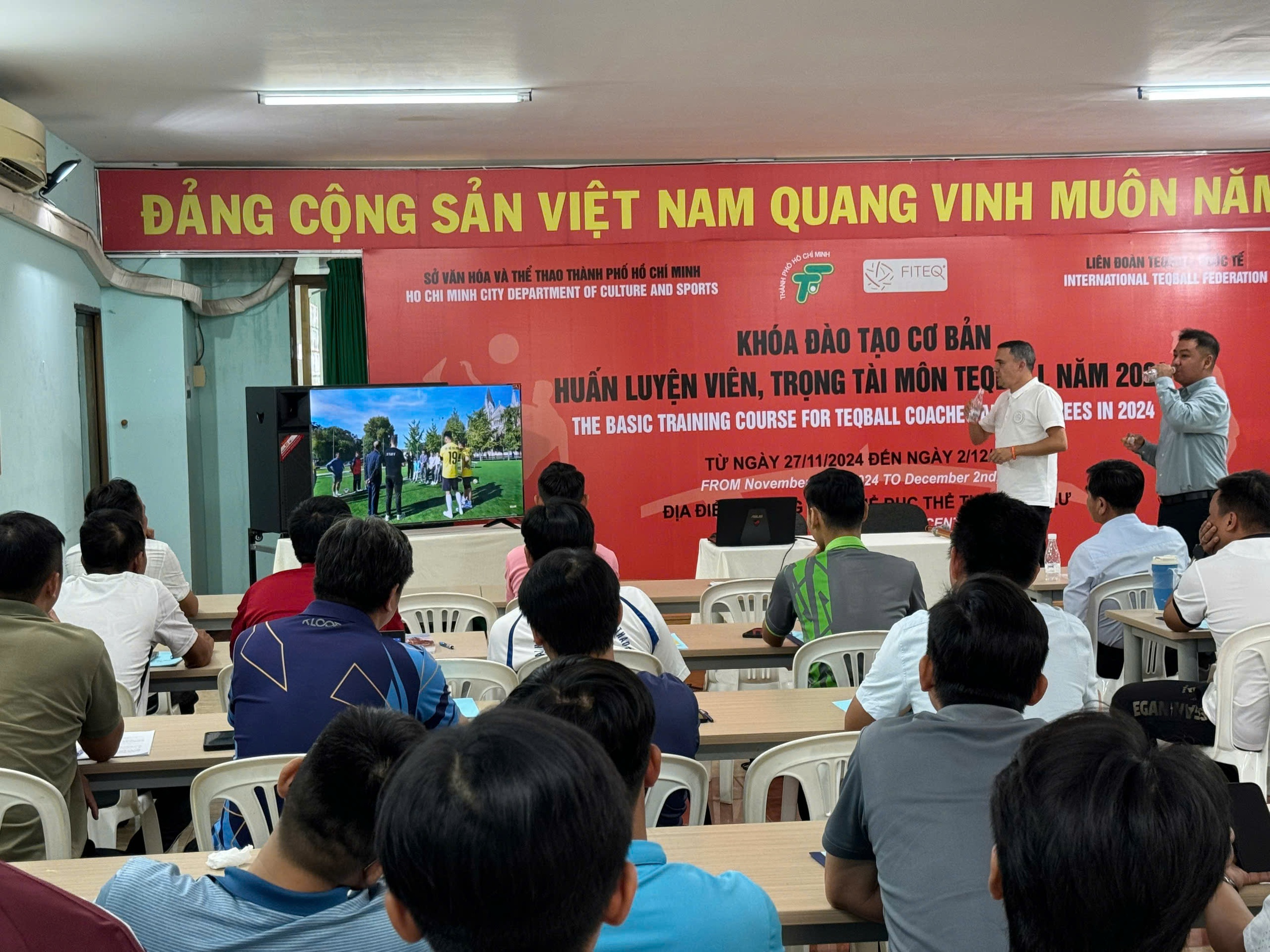TP HCM mở lớp đào tạo HLV, trọng tài môn Teqball- Ảnh 2.