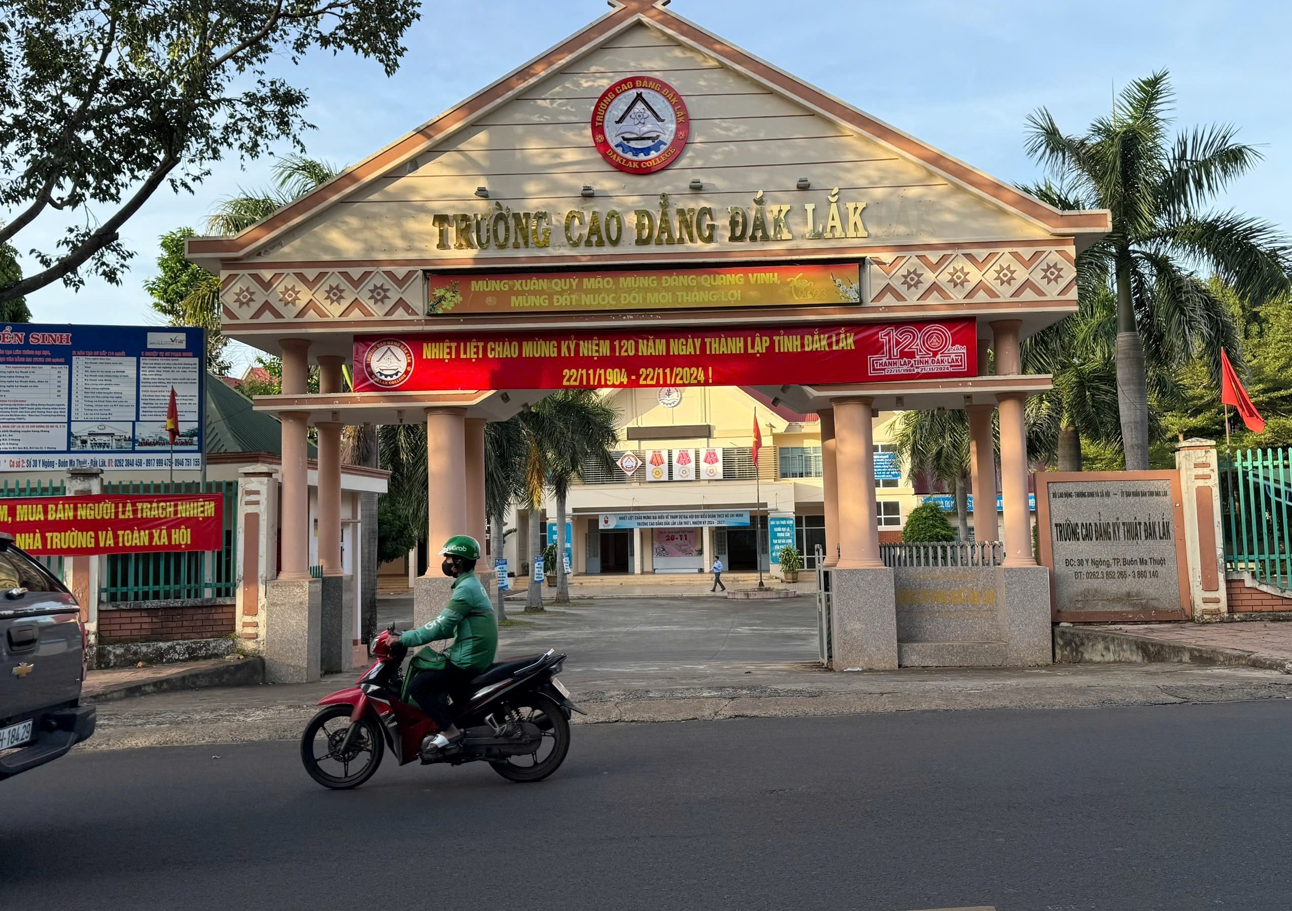 Một sinh vi&ecirc;n tử vong, nghi điện giật trong giờ thực h&agrave;nh- Ảnh 1.