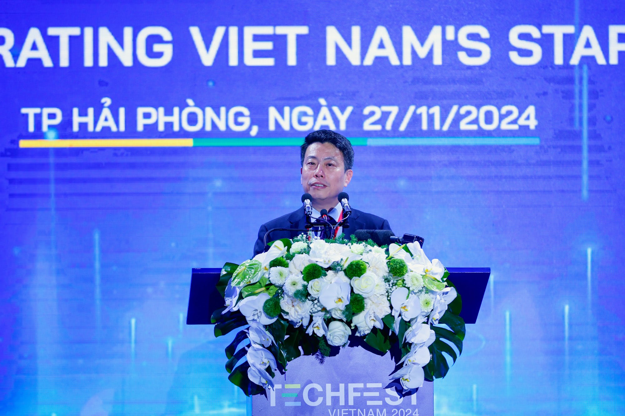 Thủ tướng: Đổi mới s&aacute;ng tạo l&agrave; động lực ph&aacute;t triển- Ảnh 3.