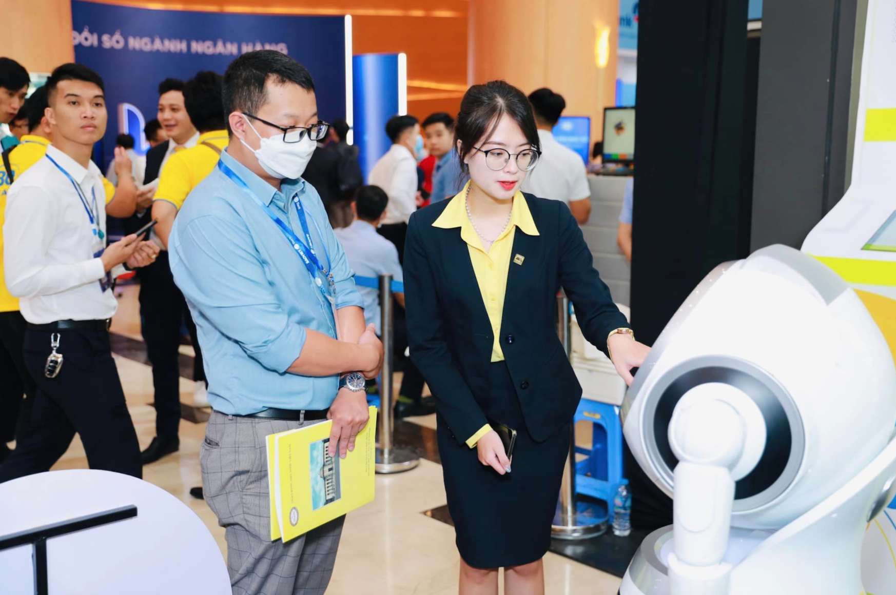 Đa phần doanh nghiệp sẽ điều chỉnh, tăng lương trong năm 2025- Ảnh 1.