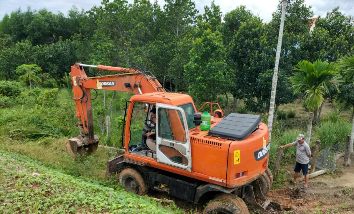 Đ&agrave; Nẵng: X&aacute;c minh nguy&ecirc;n nh&acirc;n ngập &uacute;ng diện rộng, nước 1 th&aacute;ng kh&ocirc;ng r&uacute;t- Ảnh 2.