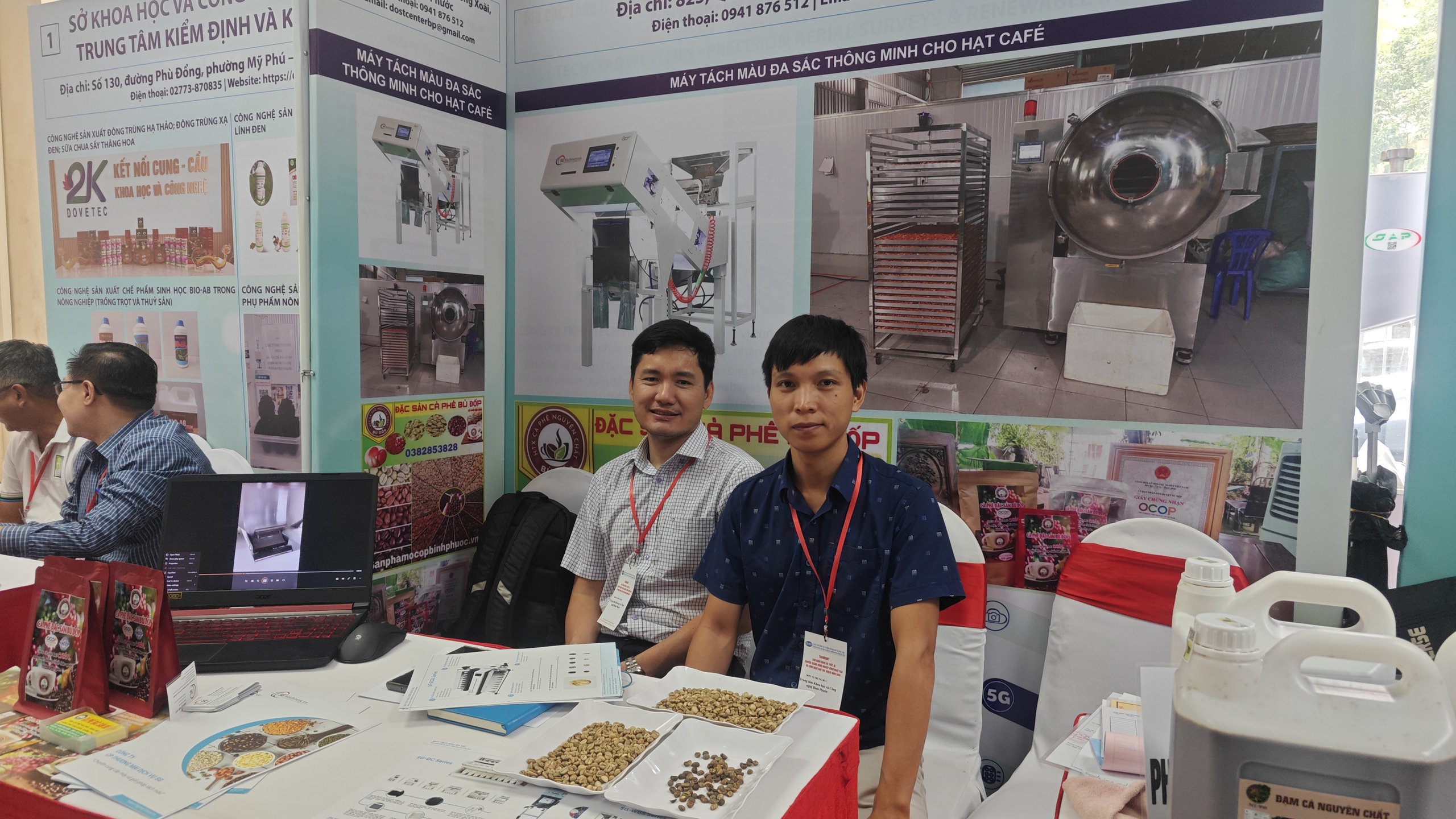 Bất ngờ với “nhân vật” lựa cà phê của 1 doanh nghiệp ở TP HCM- Ảnh 2.