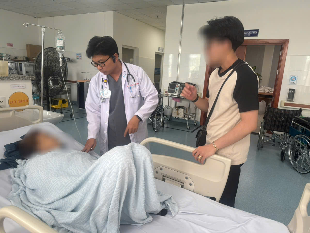 Gần 300 ca ngộ độc nghi do ăn b&aacute;nh m&igrave;: Bộ Y tế tiếp tục c&oacute; c&ocirc;ng văn- Ảnh 1.