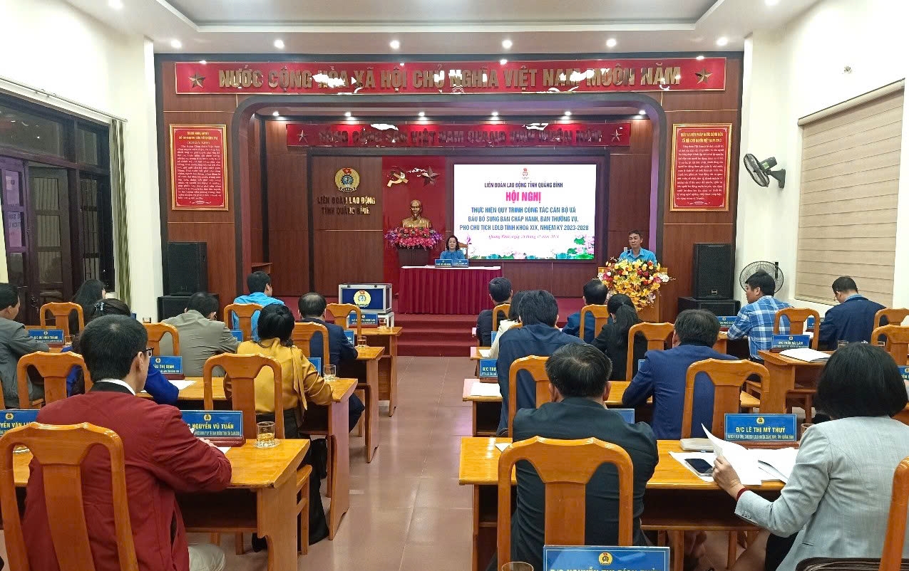 Thư k&yacute; B&iacute; thư Tỉnh ủy được bầu l&agrave;m Ph&oacute; Chủ tịch Li&ecirc;n đo&agrave;n Lao động tỉnh Quảng B&igrave;nh- Ảnh 3.
