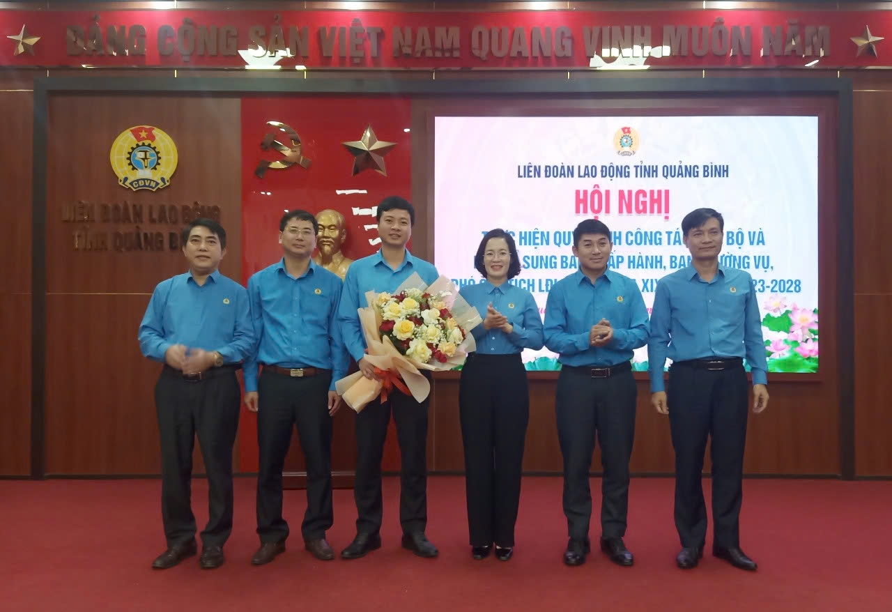 Thư k&yacute; B&iacute; thư Tỉnh ủy được bầu l&agrave;m Ph&oacute; Chủ tịch Li&ecirc;n đo&agrave;n Lao động tỉnh Quảng B&igrave;nh- Ảnh 1.