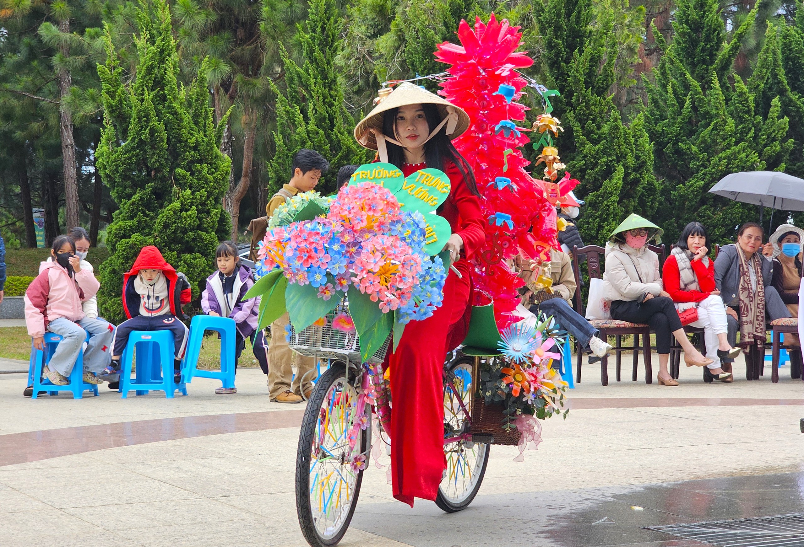 Lan tỏa tình yêu môi trường qua cuộc thi xe đạp hoa ở Đà Lạt- Ảnh 11.