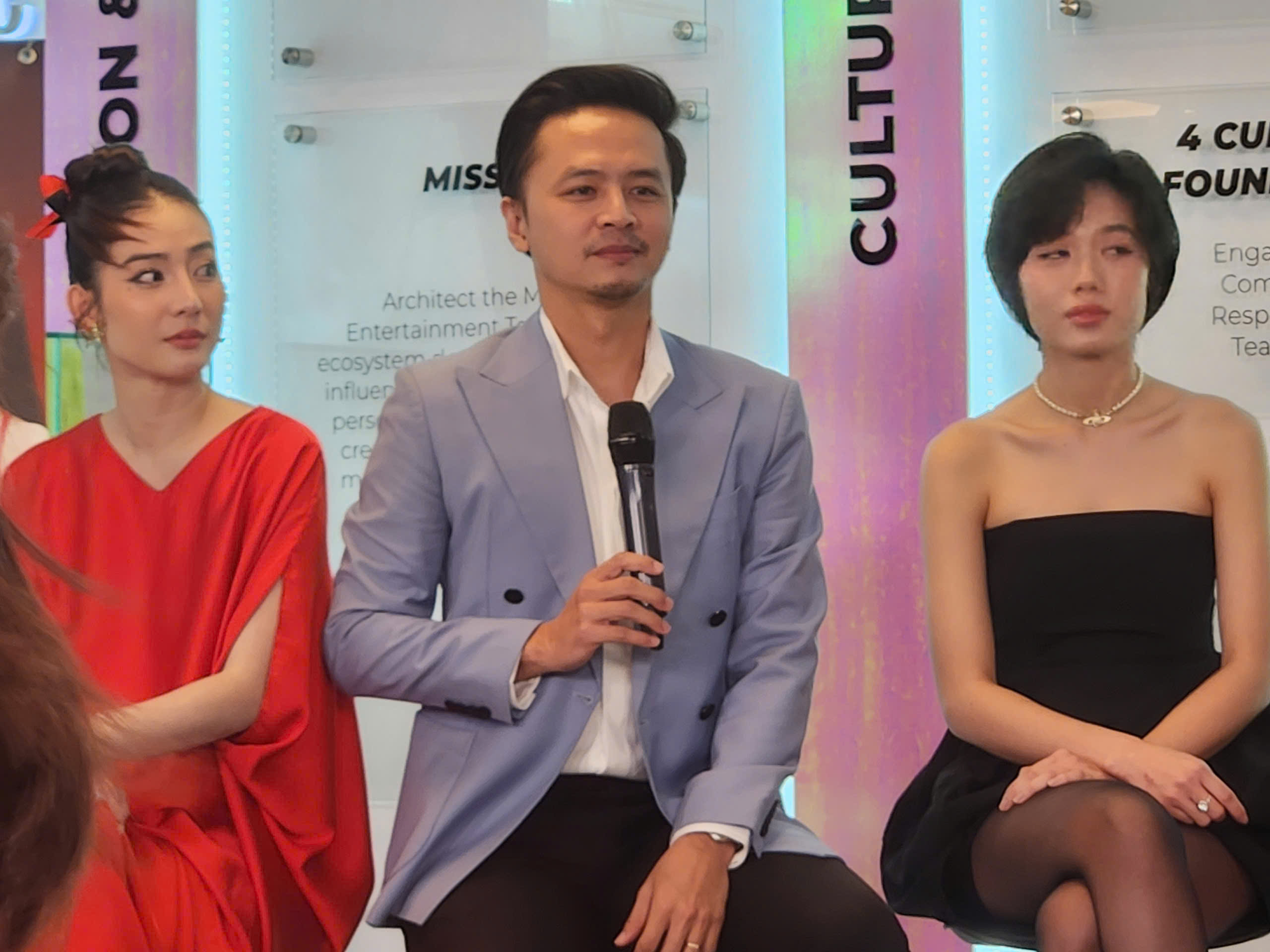 Thanh Th&uacute;y: "Nh&igrave;n mặt anh H&ugrave;ng kh&ocirc;ng giận được!"- Ảnh 6.