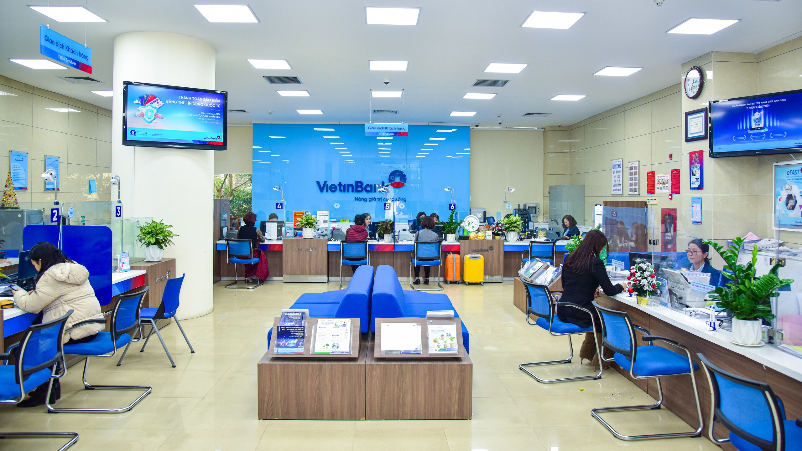 Lần thứ 8 li&ecirc;n tiếp VietinBank được vinh danh Thương hiệu Quốc gia Việt Nam- Ảnh 2.