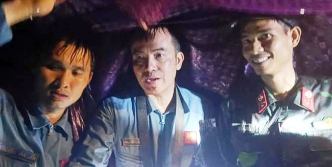 Vụ tai nạn m&aacute;y bay qu&acirc;n sự: Hai phi c&ocirc;ng được đưa ra khỏi rừng- Ảnh 3.