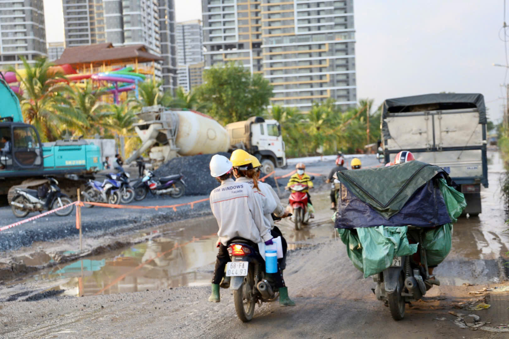 Đối lập hai b&ecirc;n cầu Long Đại, đoạn "n&aacute;t như tương", đoạn sạch sẽ, th&ocirc;ng tho&aacute;ng- Ảnh 6.