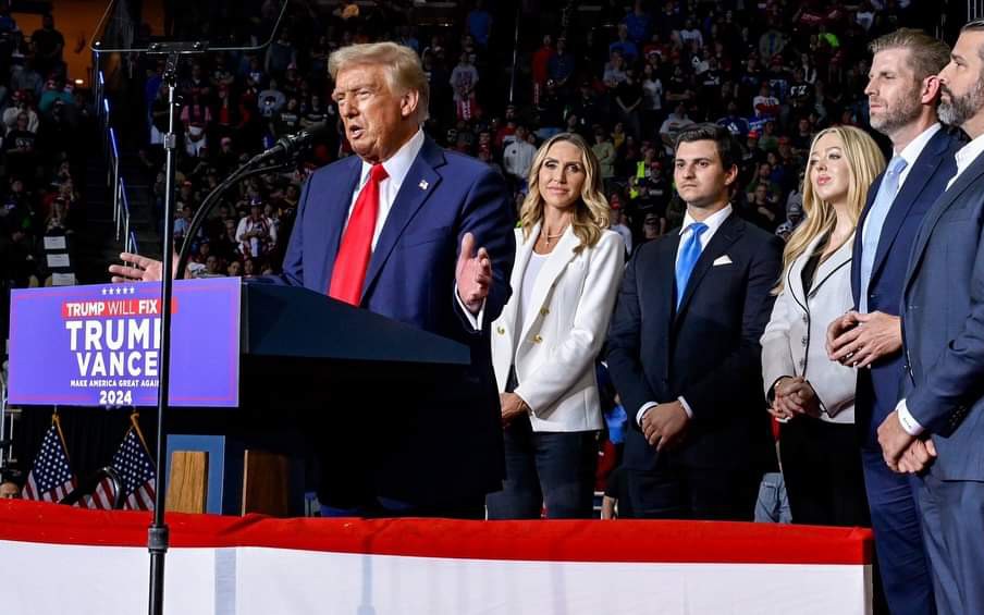 Từ nay đến khi nhậm chức tổng thống Mỹ, &ocirc;ng Donald Trump l&agrave;m g&igrave;?