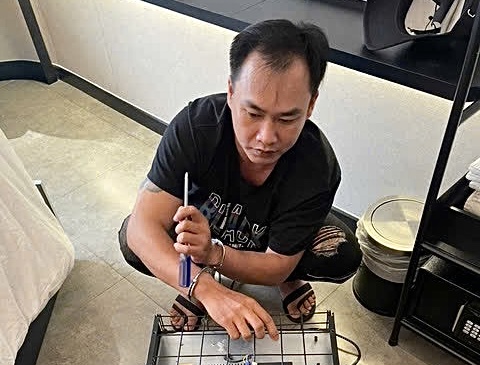 C&ocirc;ng an cảnh b&aacute;o thủ đoạn phạm tội mới trong kh&aacute;ch sạn- Ảnh 1.