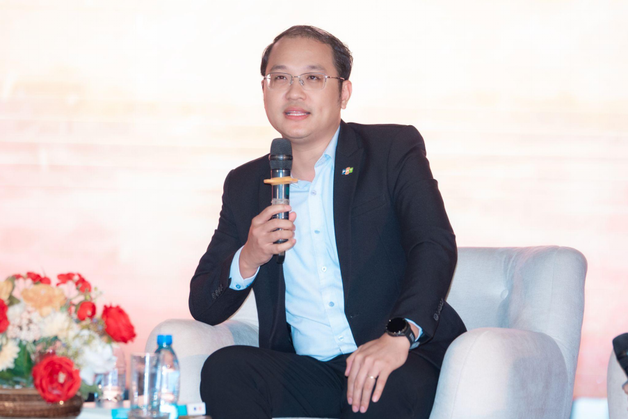 Gần 1.200 sinh vi&ecirc;n tham dự talkshow &ldquo;Từ sinh vi&ecirc;n Kinh tế đến Thủ lĩnh C&ocirc;ng nghệ&rdquo;- Ảnh 4.