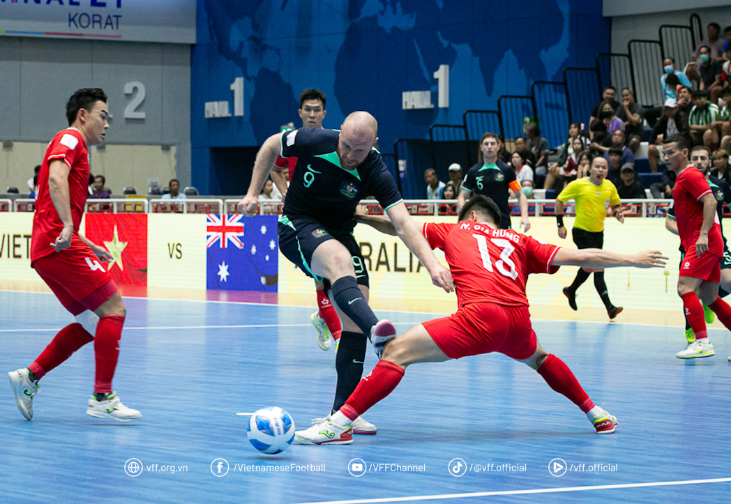 Ngược dòng kịch tính, futsal Việt Nam vào chung kết Đông Nam Á sau 12 năm- Ảnh 2.