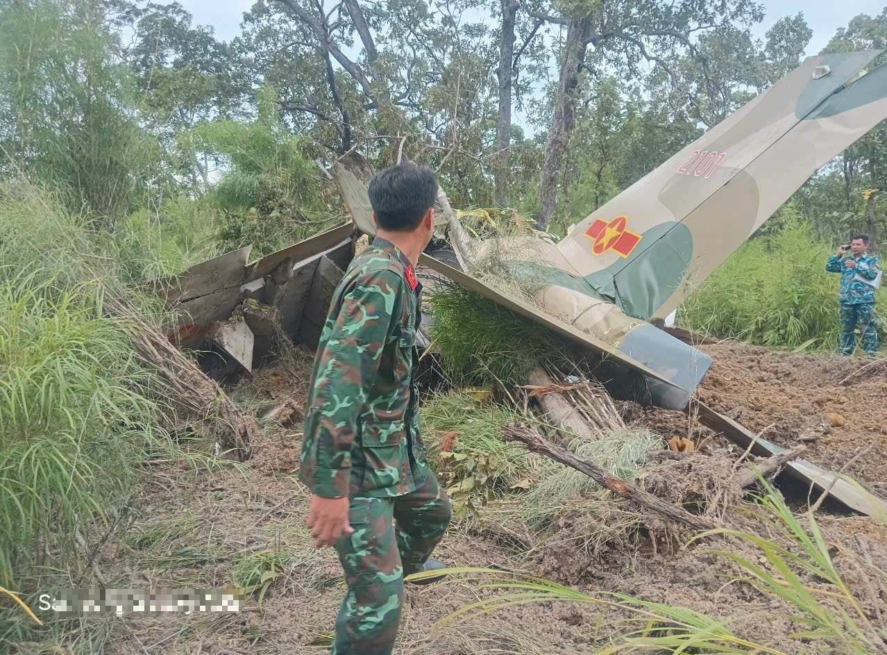 X&aacute;c định vị tr&iacute; m&aacute;y bay Yak-130 rơi, lực lượng chức năng tiếp cận hiện trường- Ảnh 3.
