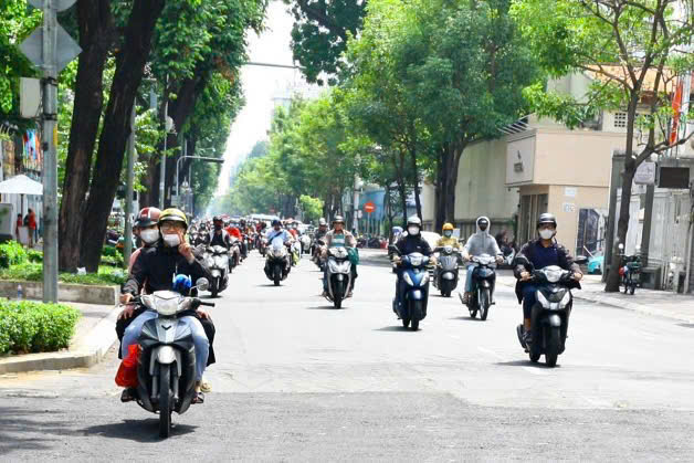 Thời tiết TP HCM hôm nay, 10-11: Ngày nắng nóng, lưu ý bảo vệ da khi ra đường- Ảnh 1.