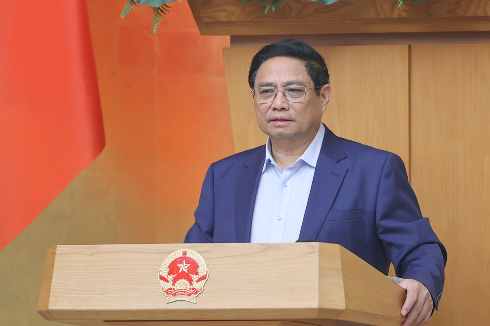 Thủ tướng Phạm Minh Ch&iacute;nh chủ tr&igrave; Phi&ecirc;n họp Ch&iacute;nh phủ thường kỳ th&aacute;ng 10-2024. Ảnh: NHẬT BẮC