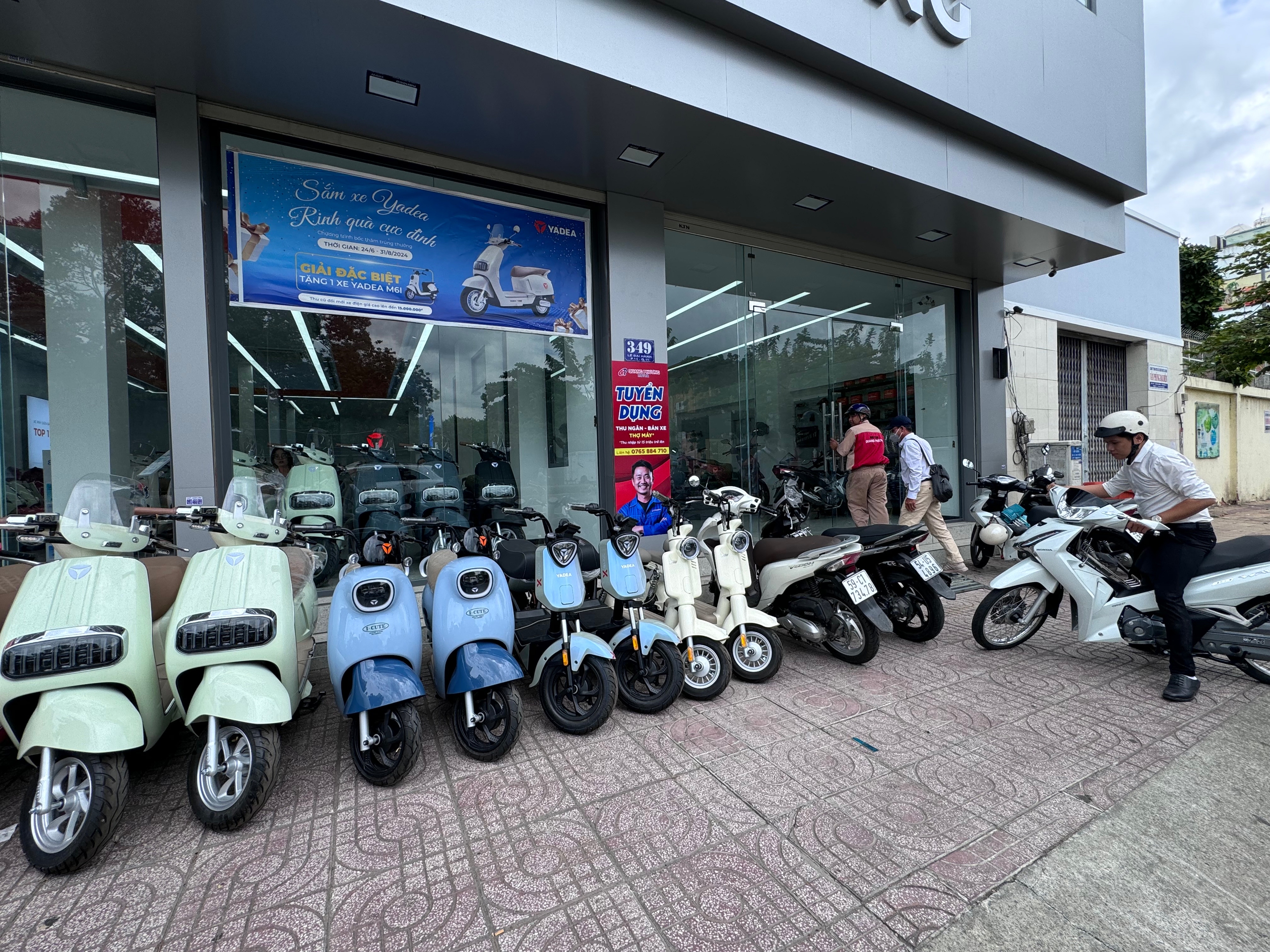 Xe m&aacute;y điện nội địa "thua đau"- Ảnh 1.