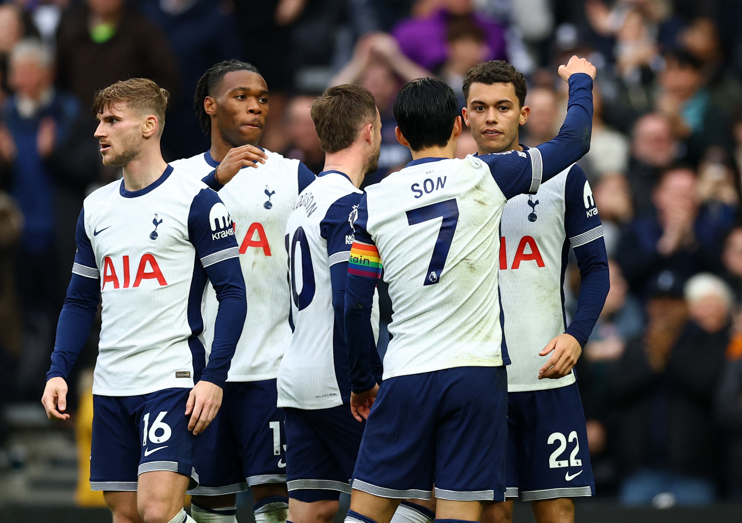 Rashford v&agrave; Zirkzee lập "c&uacute; đ&uacute;p", Man United nghiền &eacute;p Everton - Ảnh 6.