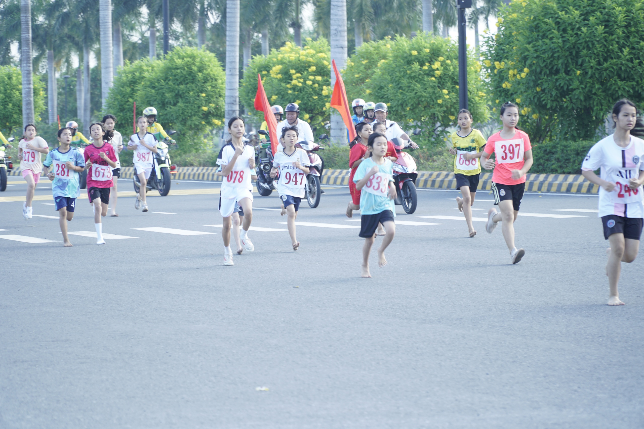 Tranh t&agrave;i từng bước ch&acirc;n tại Giải Việt d&atilde; tỉnh Long An- Ảnh 13.