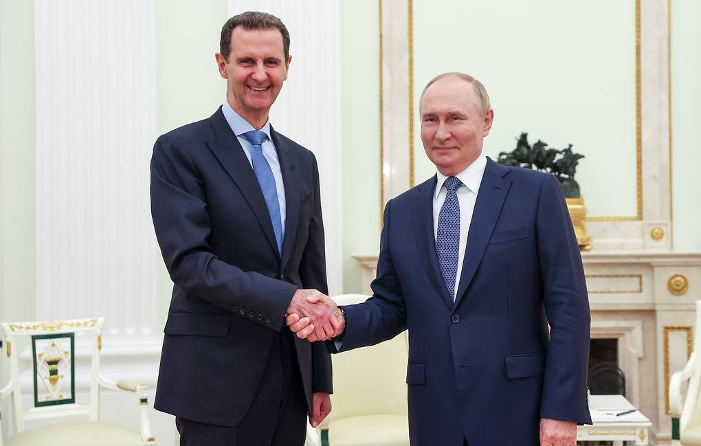 Hành trình rời Syria đến Nga của ông Assad vẫn đầy bí ẩn- Ảnh 1.