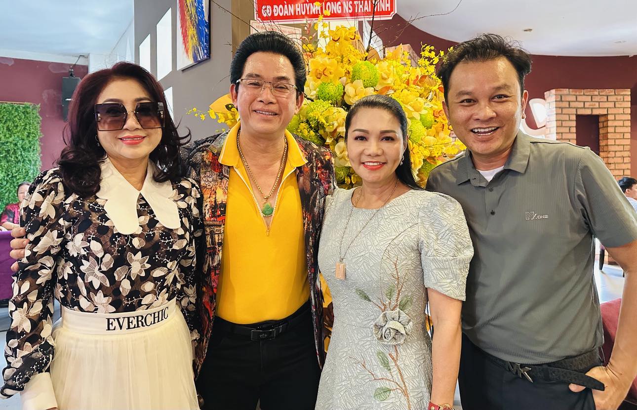 Ngọc Huyền, Thoại Mỹ, Phượng Hằng h&aacute;o hức chờ live show Ng&acirc;n Tuấn- Ảnh 1.