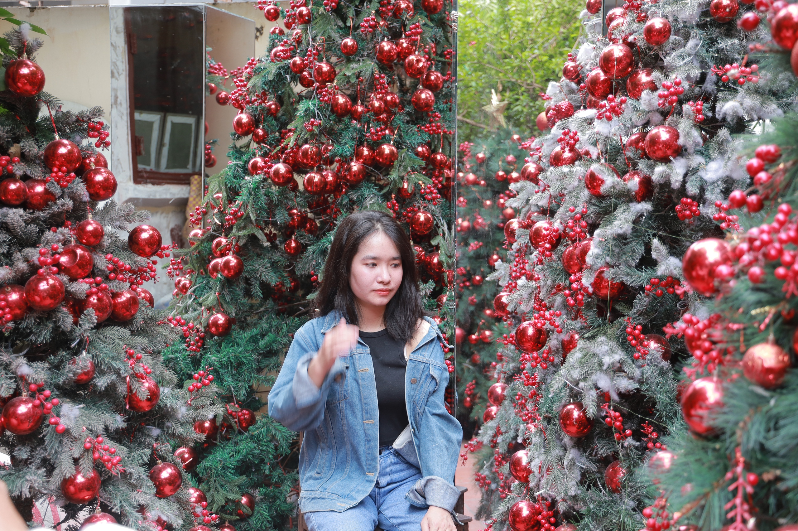 Chủ qu&aacute;n c&agrave; ph&ecirc; "hốt bạc" nhờ theo trend chụp h&igrave;nh m&ugrave;a Noel- Ảnh 4.