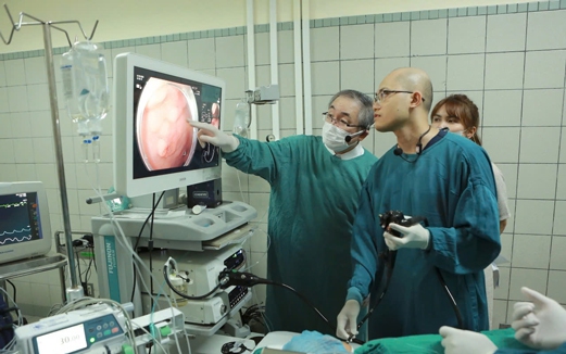 Cảnh báo ung thư đường tiêu hóa ở người trẻ